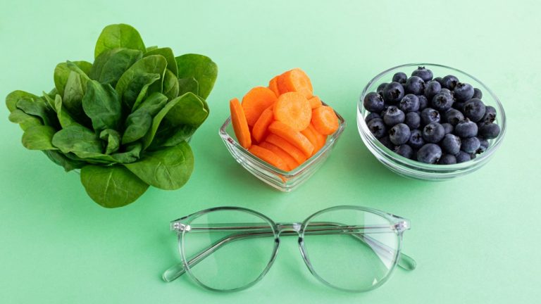 foods to improve eyesight without glasses