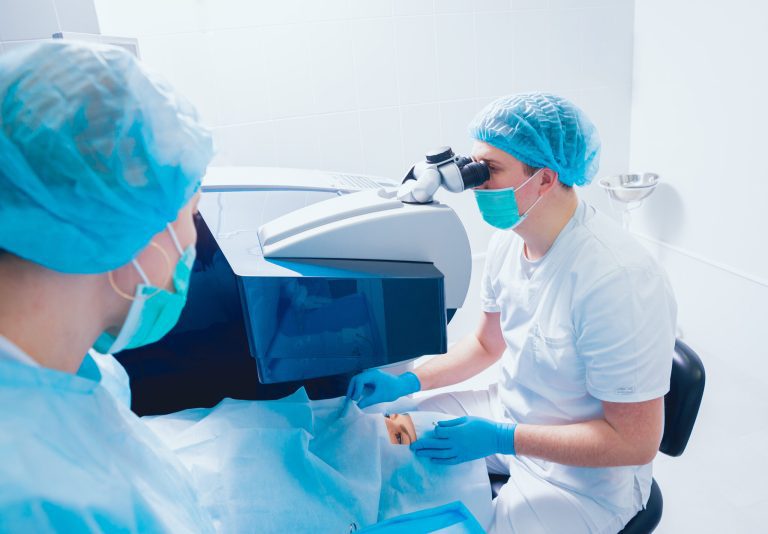 Photo of a LASIK surgery setup with a note about the burning smell experienced during the procedure.